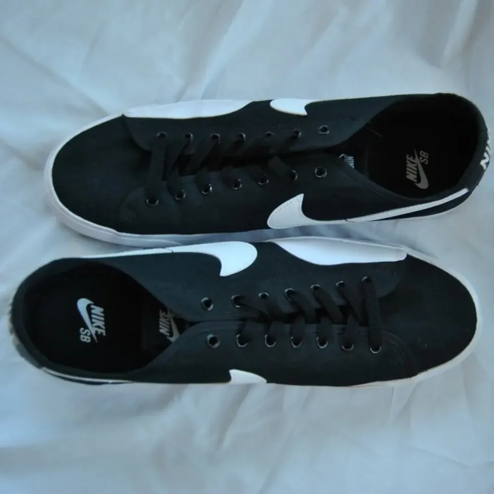 Nike SB BLZR Court Mens Shoe Black White Size 11